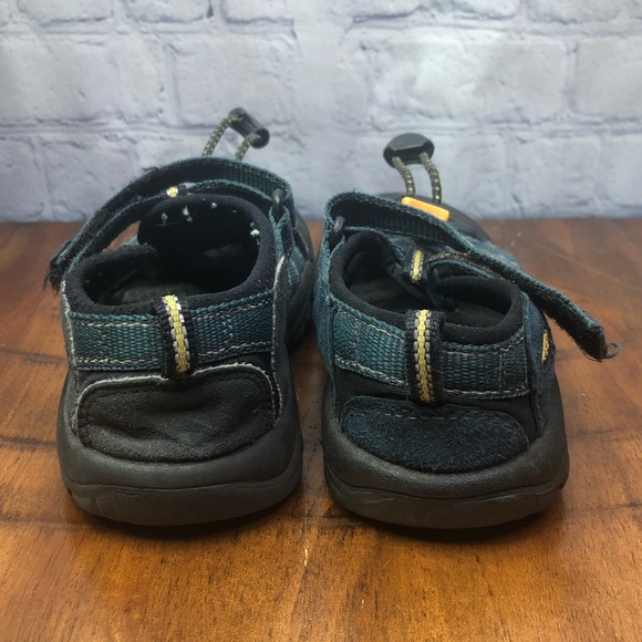 KEEN Sandals todays 11 - Picture 3 of 5
